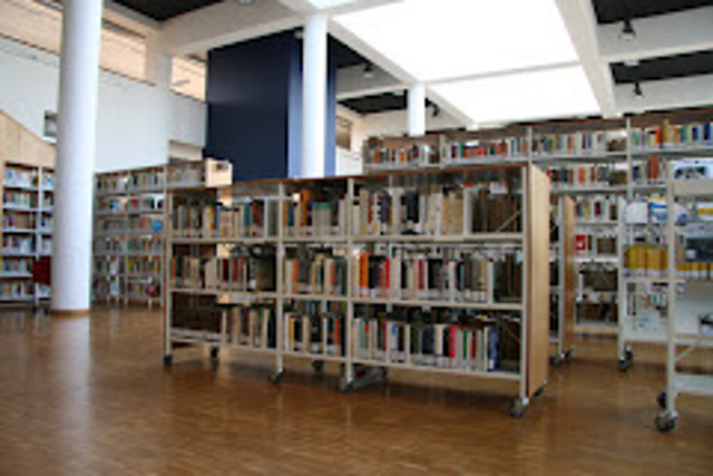 Biblioteca Civica Ettore Pozzoli